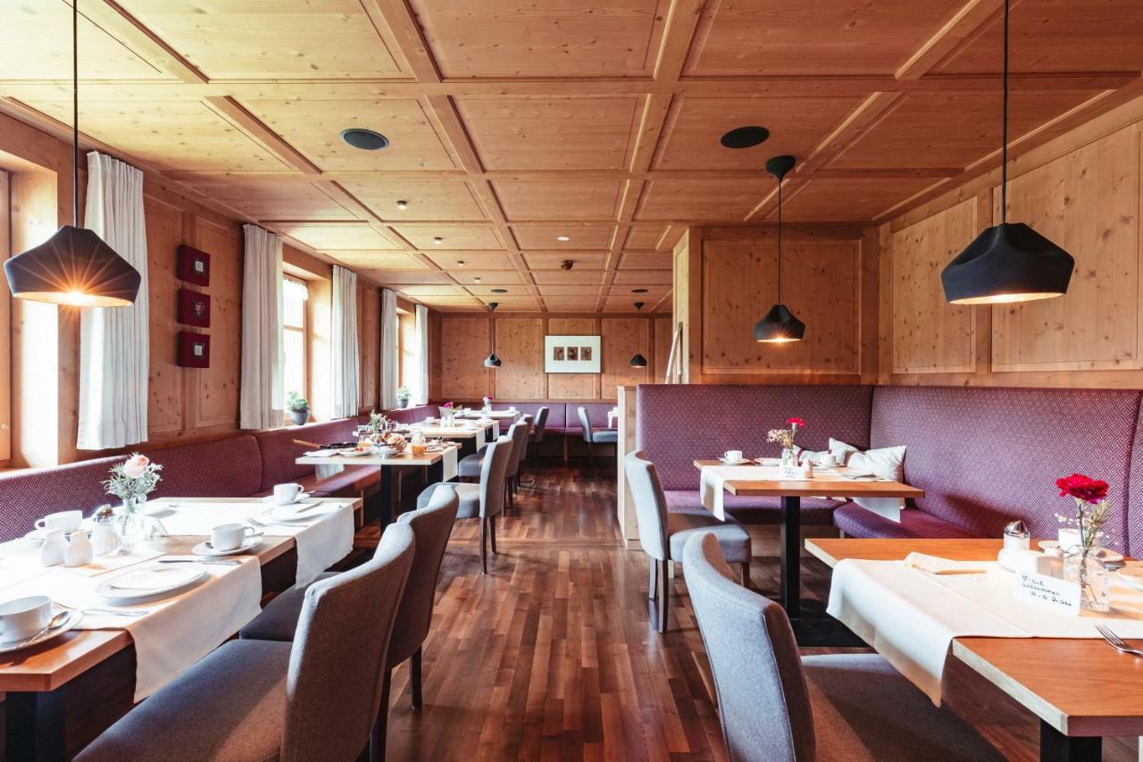 Hotel Gasthof Adler Schoppernau Bagian luar foto